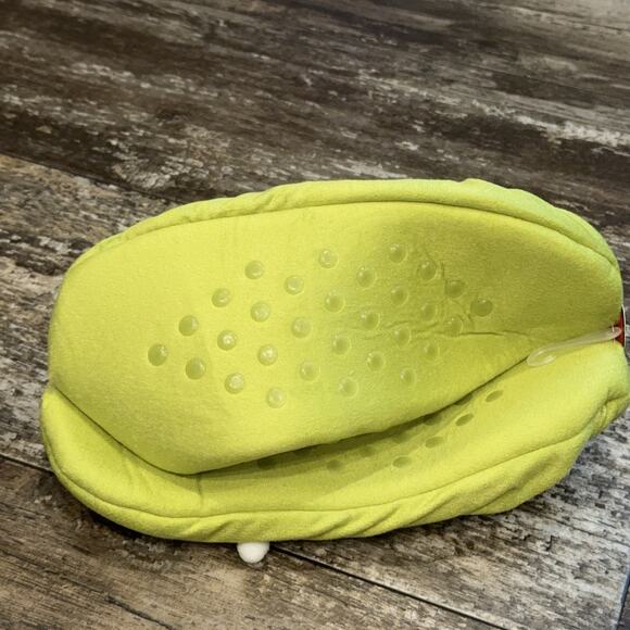 The Grinch Slipper Socks Large XL Christmas Fleece‎ Santa Hat BioWorld Cozy NWT - Picture 4 of 7